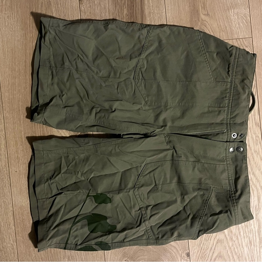REI Women’s Green Bermuda Shorts
